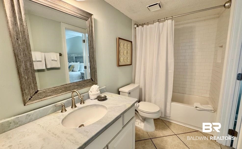 Residential in Orange Beach 3