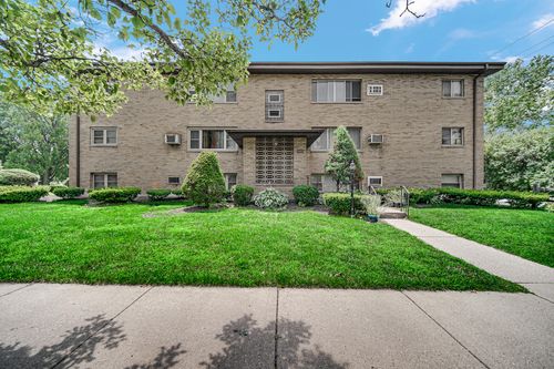 8940 White Oak Ave, Munster, IN, 46321-1432 | Card Image