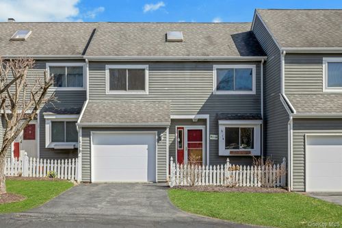 11 Cushing Grn S, Pawling, NY, 12564-2110 | Card Image