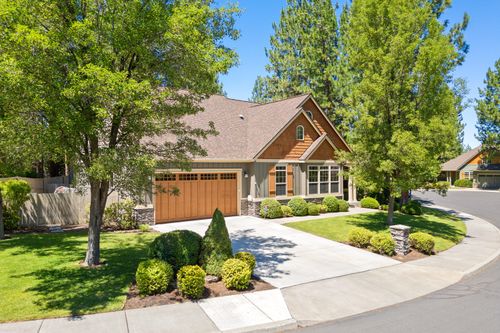 60826 Goldenwood Loop, Bend, OR, 97702 | Card Image