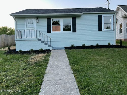 2013 Brown Ave, Knoxville, TN, 37917-5944 | Card Image