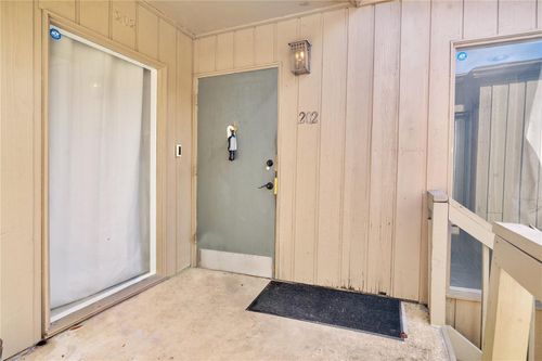 201-202 Crown Oaks Way, LONGWOOD, FL, 32779-5028 | Card Image