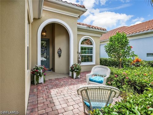 5284 Hawkesbury Way, NAPLES, FL, 34119-9581 | Card Image