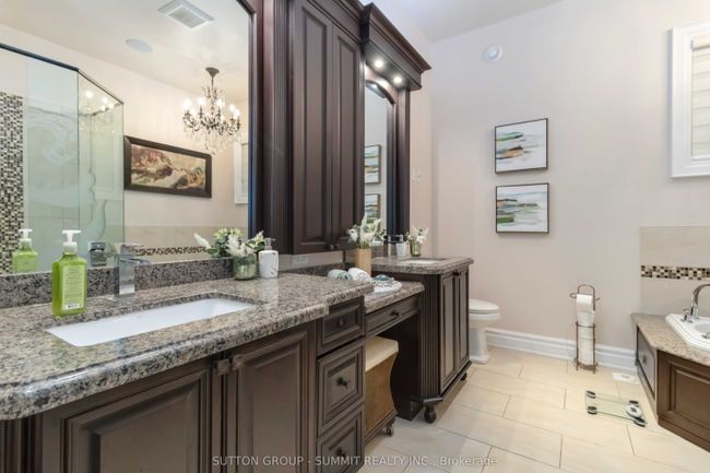 7 Tristan Crt, House other with 3 bedrooms, 3 bathrooms and 5 parking in Brampton ON | Image 23