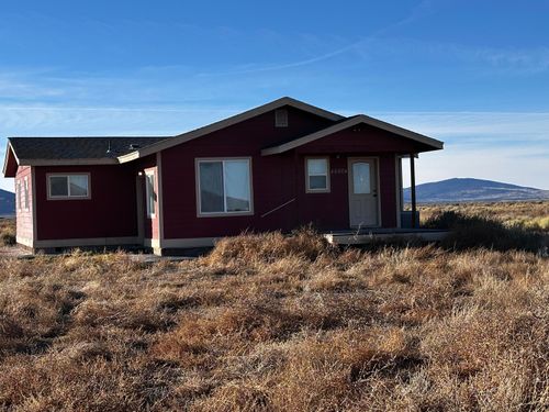 46864 Tucker Rd, Christmas Valley, OR, 97641-2644 | Card Image