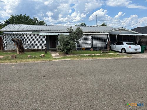 826 Aspen Ln, Cottonwood Shores, TX, 78657-9486 | Card Image