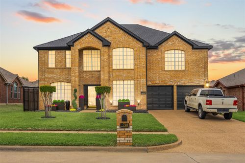 716 Mulberry Ln, Desoto, TX, 75115-1425 | Card Image