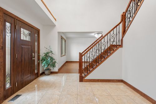 8941 Golden Oak Ct, Hickory Hills, IL, 60457-1299 | Card Image