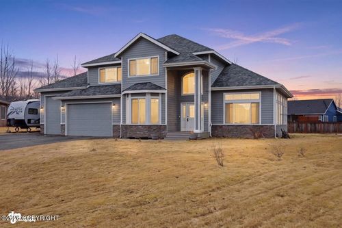 2735 S Egg Cir, Wasilla, AK, 99654-8405 | Card Image