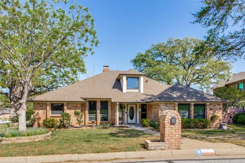 3701 Waycross Ct, Arlington, TX, 76016-3041 | Card Image
