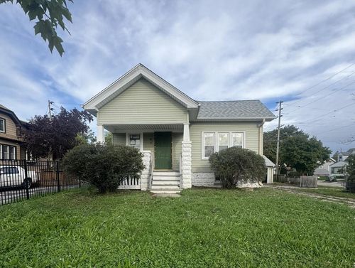 5742 N 43rd Street, Milwaukee, WI, 53209 | Card Image