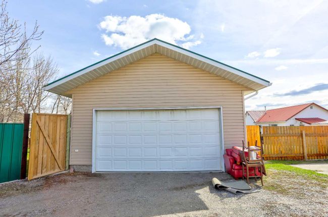 121 20 Street, Home with 5 bedrooms, 3 bathrooms and 4 parking in Fort Macleod AB | Image 46