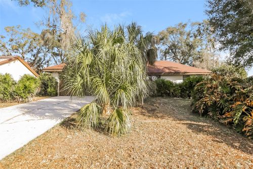 4416 Pawnee Path, Valrico, FL, 33594-5529 | Card Image