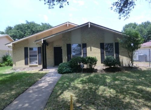 3313 Janwood Ln, Garland, TX, 75044-5825 | Card Image