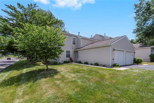 8598 W 108th Pl, Overland Park, KS, 66210-1605 | Card Image