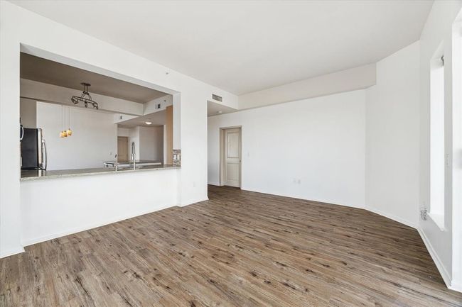 UNIT-2810 - 3505 Sage Rd, Condo with 2 bedrooms, 2 bathrooms and null parking in Houston TX | Image 10