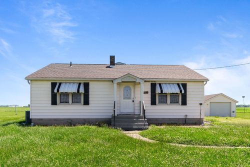 7832 Main St, Walsh, IL, 62297-1040 | Card Image