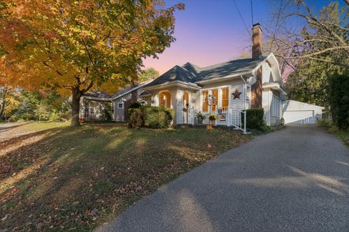 728 Montrose Ave, Kalamazoo, MI, 49008-2429 | Card Image