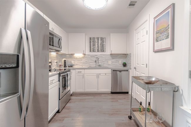 APT-204 - 3604 Clawson Rd, Condo with 2 bedrooms, 2 bathrooms and null parking in Austin TX | Image 17