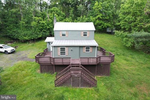 704 E F St, BRUNSWICK, MD, 21716-1729 | Card Image