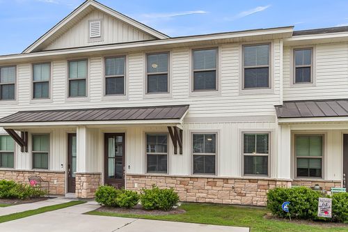7812 Park Gate Dr, North Charleston, SC, 29418-3686 | Card Image