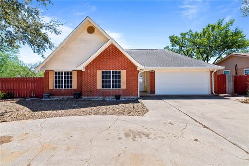 1201 Alaska St, Alice, TX, 78332-4234 | Card Image