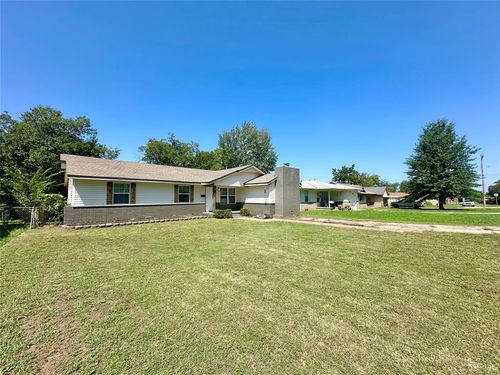 608 N 1st St, Tecumseh, OK, 74873-2208 | Card Image