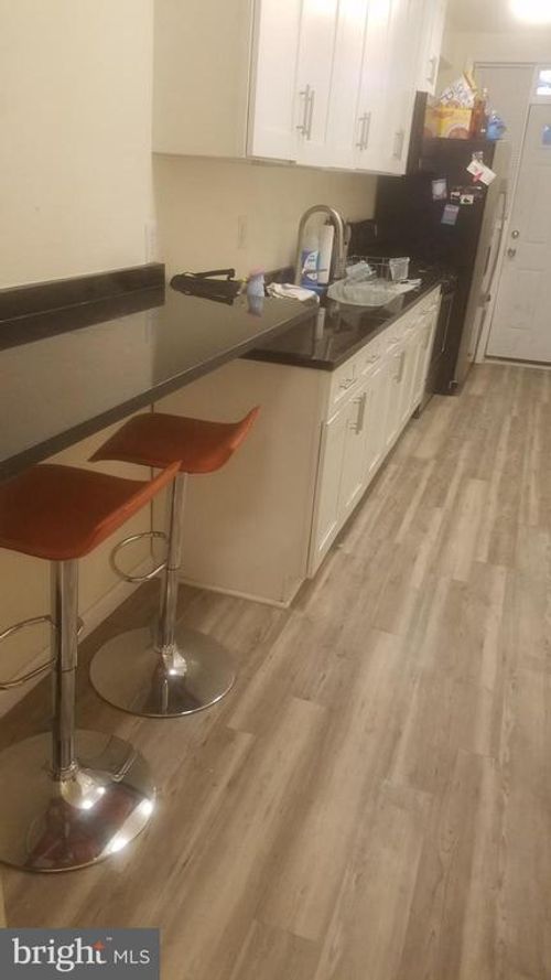 4630 Brooks St Ne, WASHINGTON, DC, 20019-4653 | Card Image