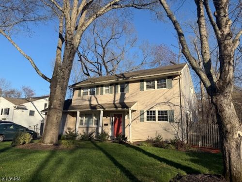 25 Whitman Dr, New Providence, NJ, 07974-1458 | Card Image