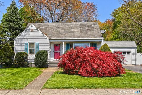 15 Locust St, Milford, CT, 06461-3542 | Card Image