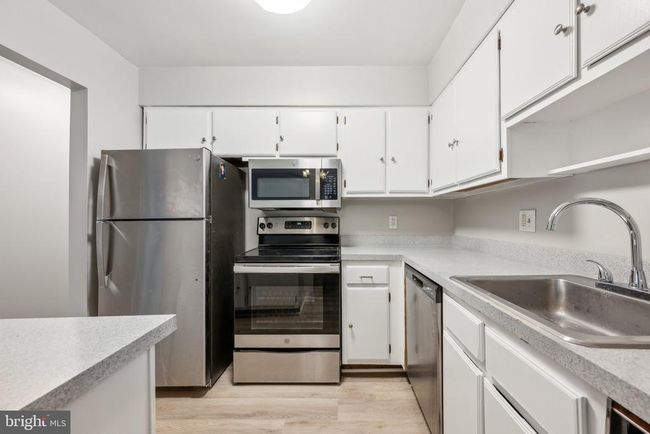 APT-203-3B - 10106 Campus Way S, Condo with 2 bedrooms, 2 bathrooms and null parking in UPPER MARLBORO MD | Image 8