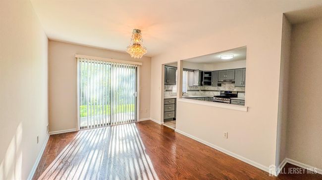 1204 Maplecrest Rd, Townhouse with 2 bedrooms, 2 bathrooms and null parking in Edison NJ | Image 6