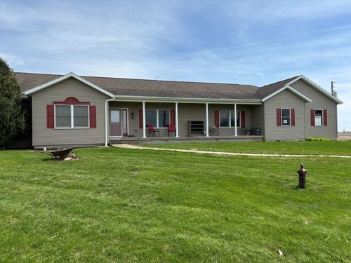 3053 E 1900 North Rd, Sheldon, IL, 60966-7301 | Card Image