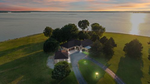 1631 Sunset Cir, Grove, OK, 74344-4200 | Card Image