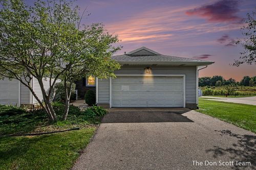 282 Creekside Street Nw, Sparta Village, MI, 49345 | Card Image