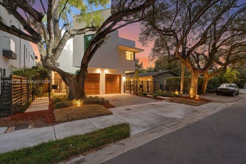 3073 Hibiscus St., Miami, FL, 33133 | Card Image