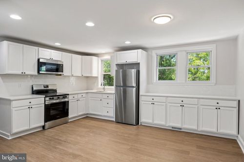 220 Houston St, CHESTER, PA, 19013-4702 | Card Image