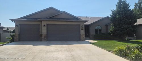 1312 6th Street E, Dickinson, ND, 58601 | Card Image