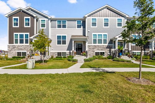 2732 Fieldcrest Dr, Mundelein, IL, 60060-5386 | Card Image