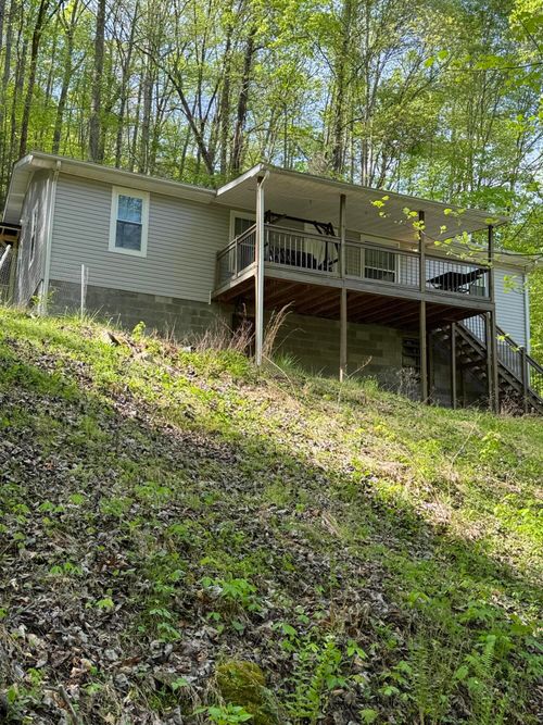 454 Fourmile Right Fork Rd, Fourmile, KY, 40939-9094 | Card Image