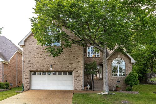 813 Travis Springs Dr, Madison, TN, 37115-2270 | Card Image