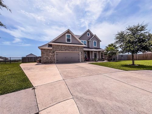 11922 Mulberry Dr, Mont Belvieu, TX, 77535-6932 | Card Image