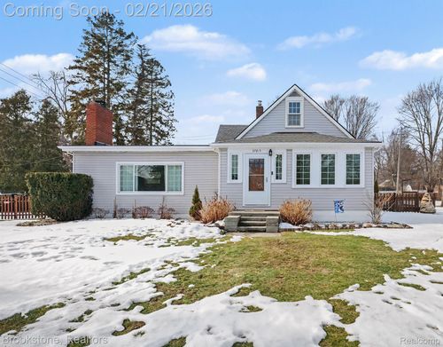 37815 Pineridge St, Harrison Township, MI, 48045-3486 | Card Image