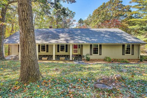 5218 Falcon Ridge Rd, Roanoke, VA, 24018-8623 | Card Image