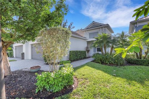 2231 Marquesa Cir, NAPLES, FL, 34112-3858 | Card Image