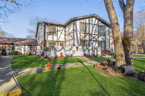 427-427 Birchwood Rd, Medford, NY, 11763-1230 | Card Image