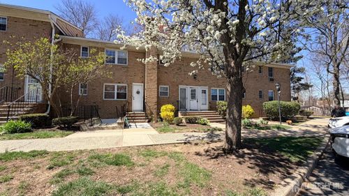 d16-363 Cranbury Rd, East Brunswick, NJ, 08816-3086 | Card Image