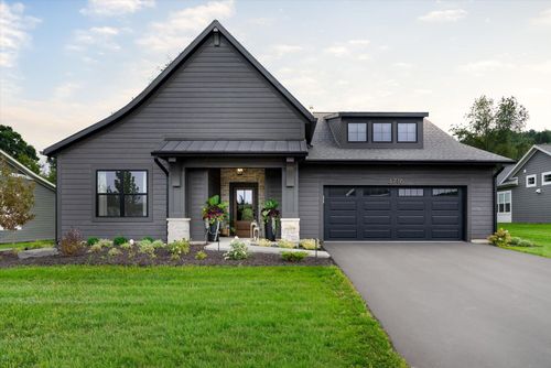 4704 Knapp Bluff Drive Ne, Grand Rapids Charter Township, MI, 49525 | Card Image