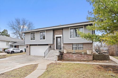 721 Lacy Ave, Streamwood, IL, 60107-3112 | Card Image