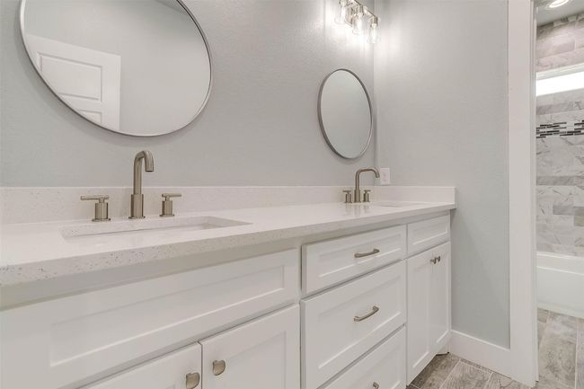 580 Highview Ct, House other with 4 bedrooms, 3 bathrooms and null parking in Godley TX | Image 26